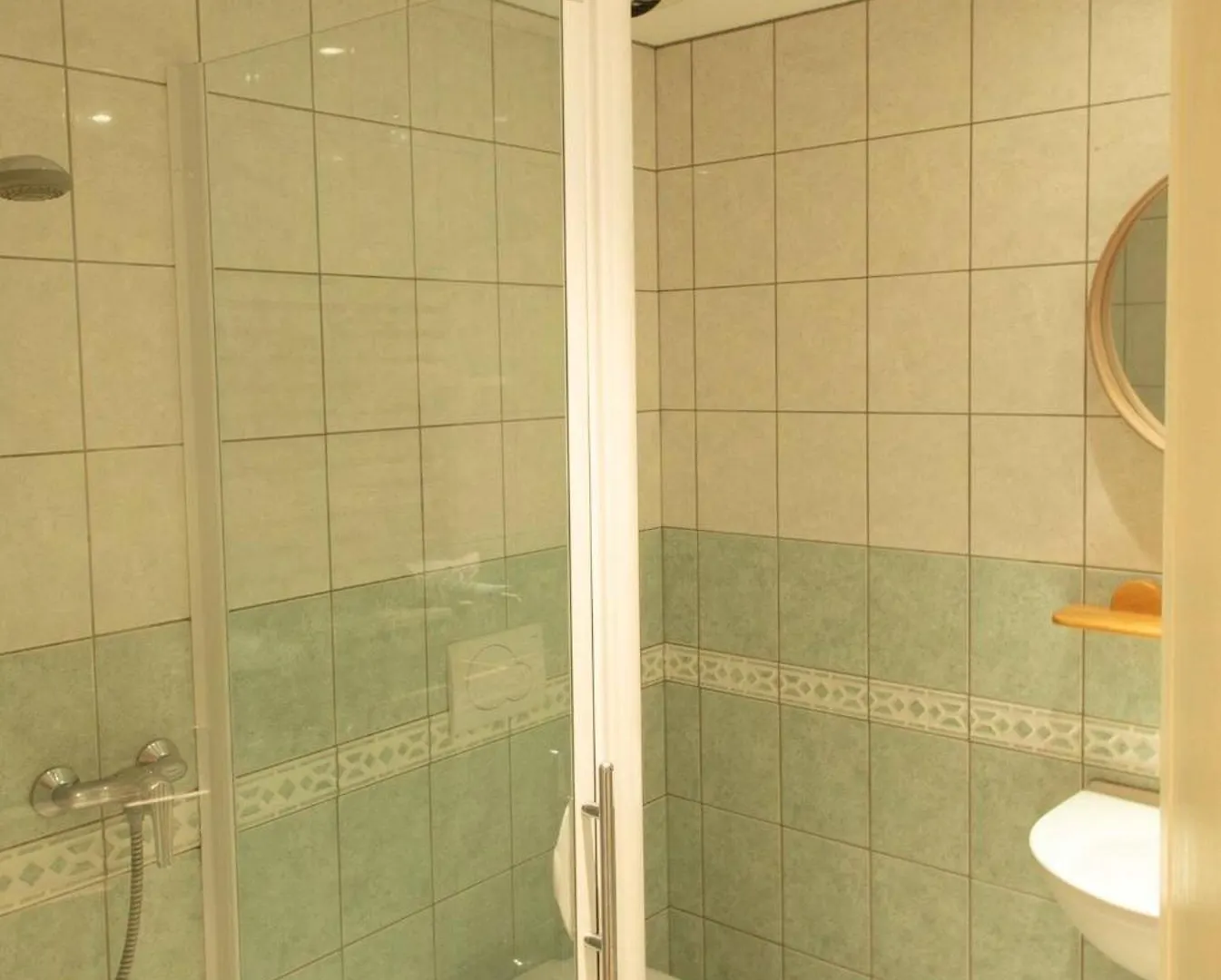 Morzine Central Apartment 木屋